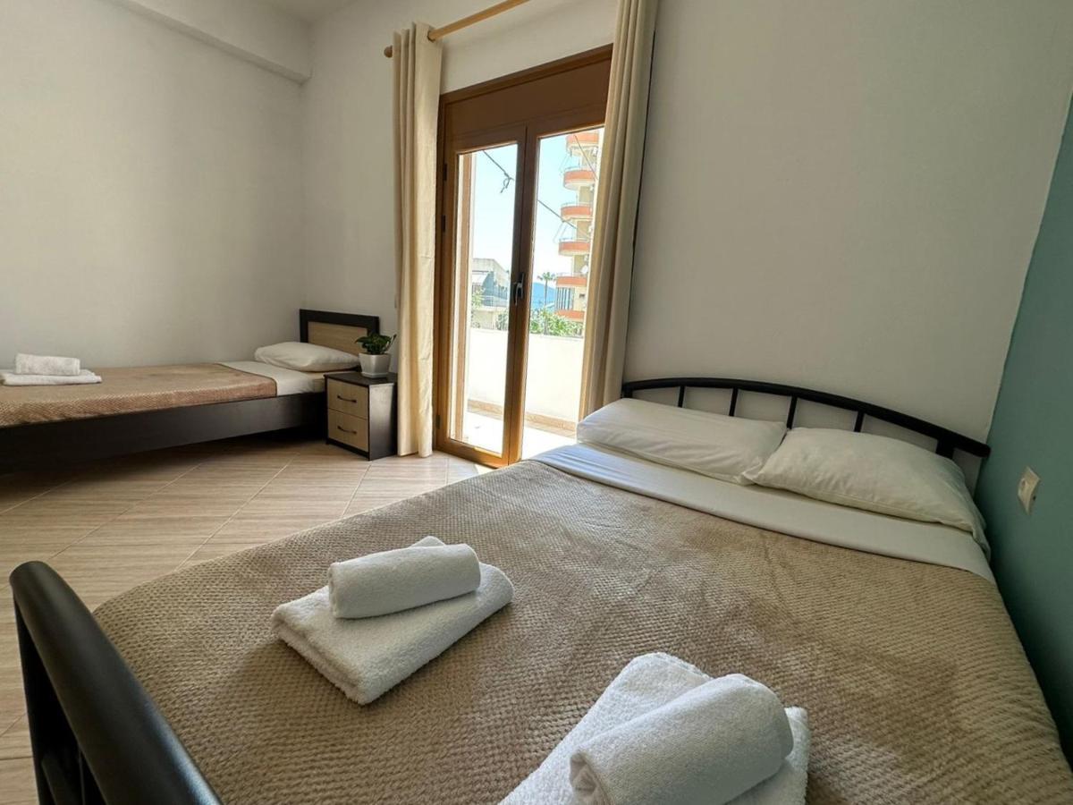 Vlora Villa With Private Parking Exterior photo